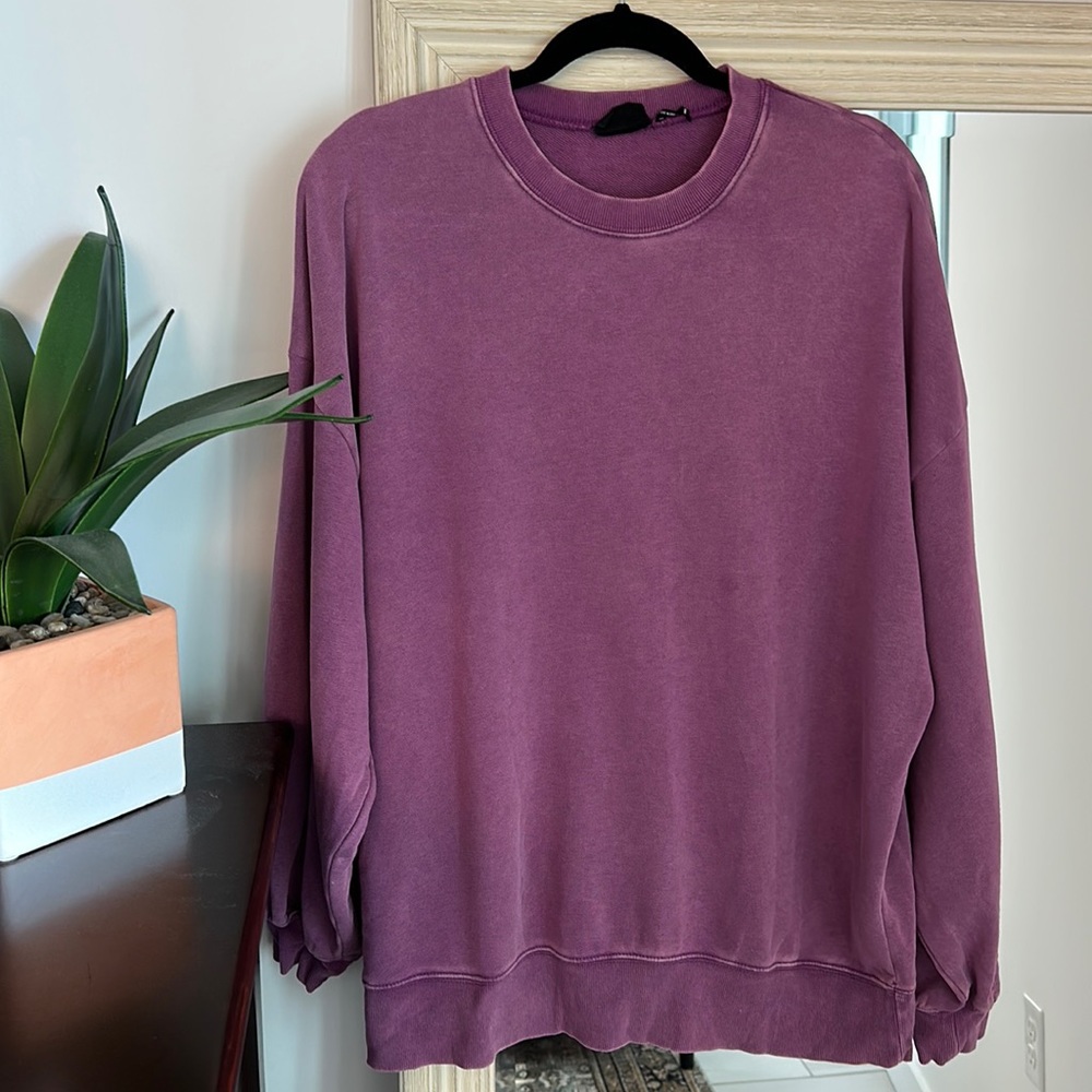 OUT FROM UNDER for URBAN OUTFITTERS purple crewneck sweatshirt (XS) ✨